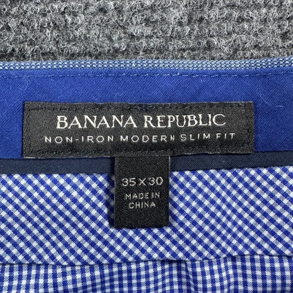 Banana Republic Dress Pants Mens 35x30 Light Blue Non-Iron Modern Slim Fit Chino